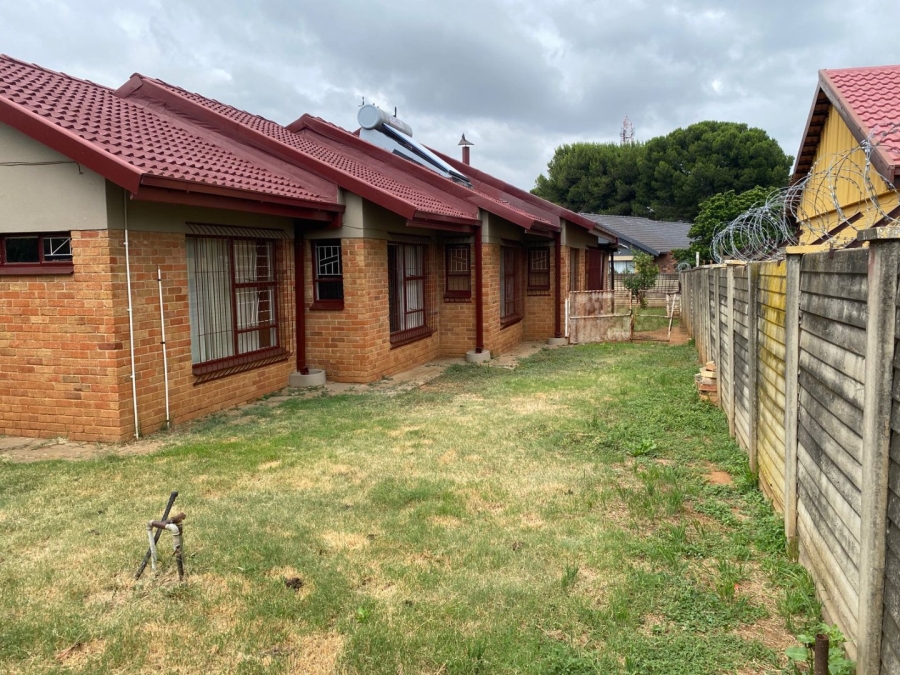 5 Bedroom Property for Sale in Fauna Free State